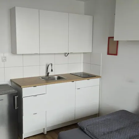 Utulna Garsonka 2 فرانوف ناد توبلو